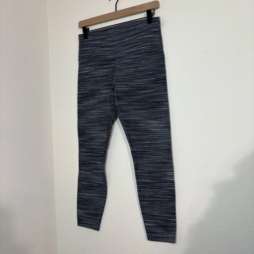 Lululemon HR Align Pant Leggings 25’ size 10 - Picture 2 of 13